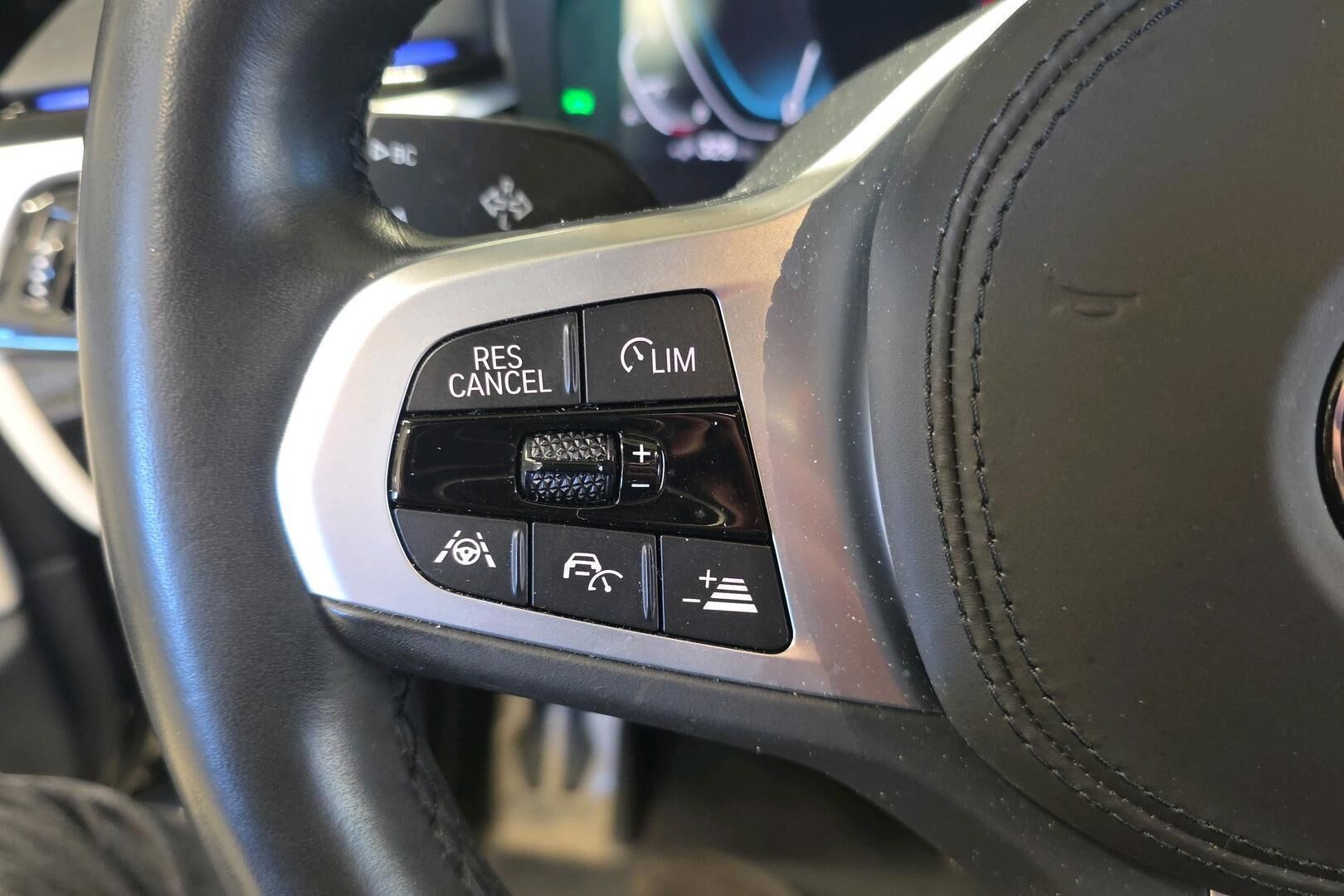 BMW 5-SARJA iso kuva 8