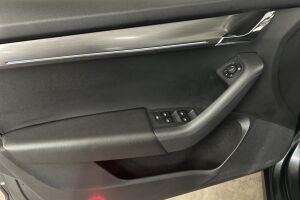 Skoda Octavia esikatselu 22