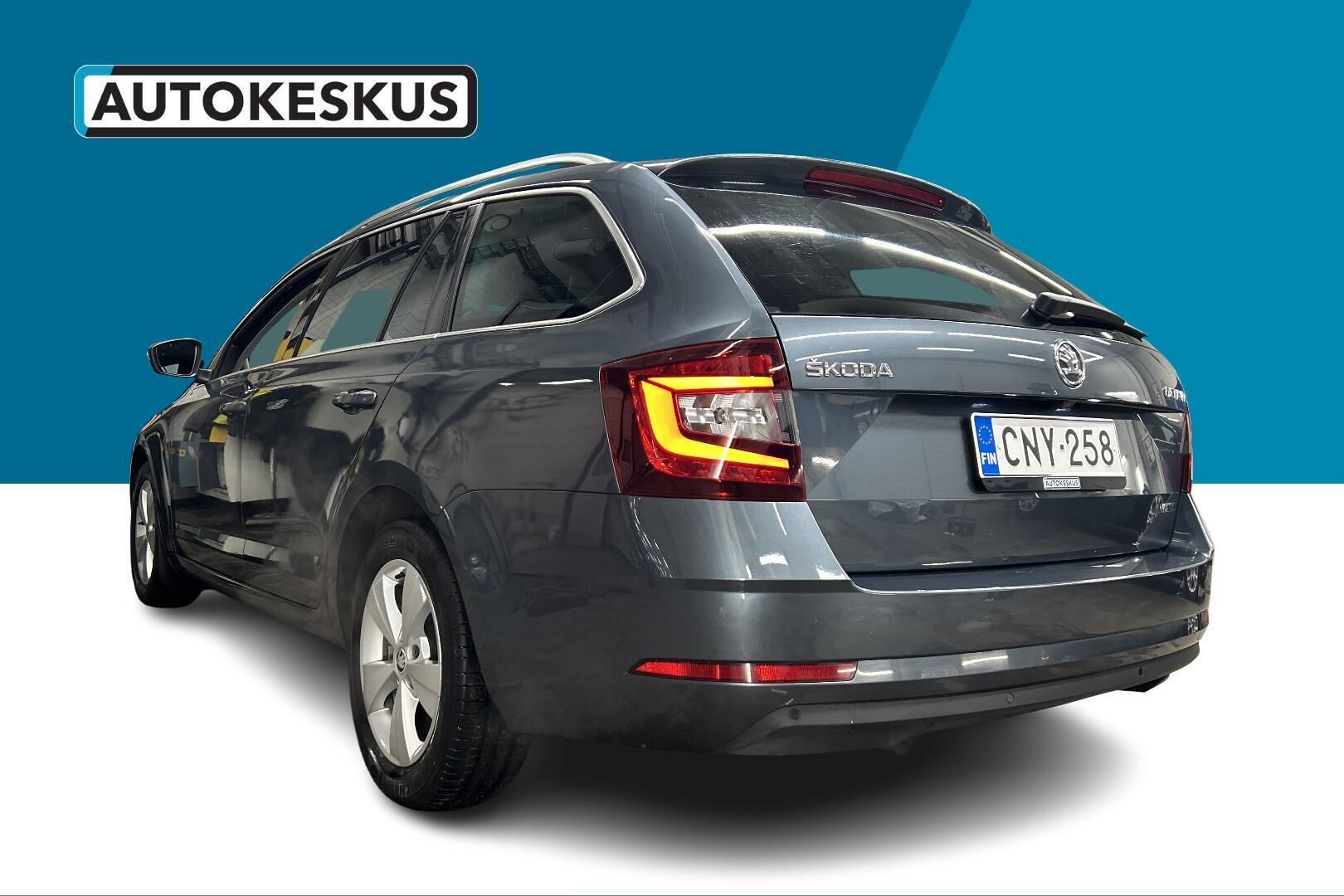 Skoda Octavia iso kuva 7