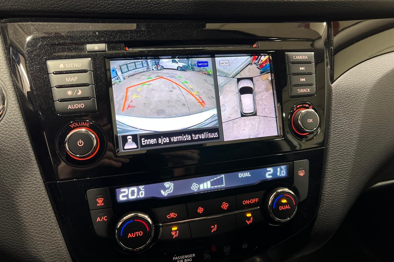 Nissan Qashqai iso kuva 17