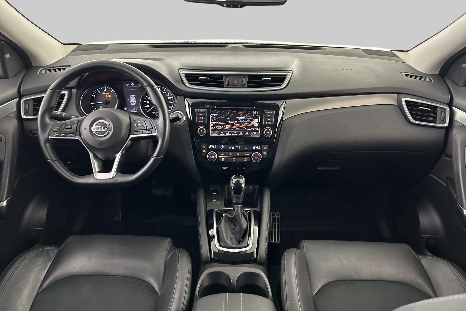 Nissan Qashqai iso kuva 10