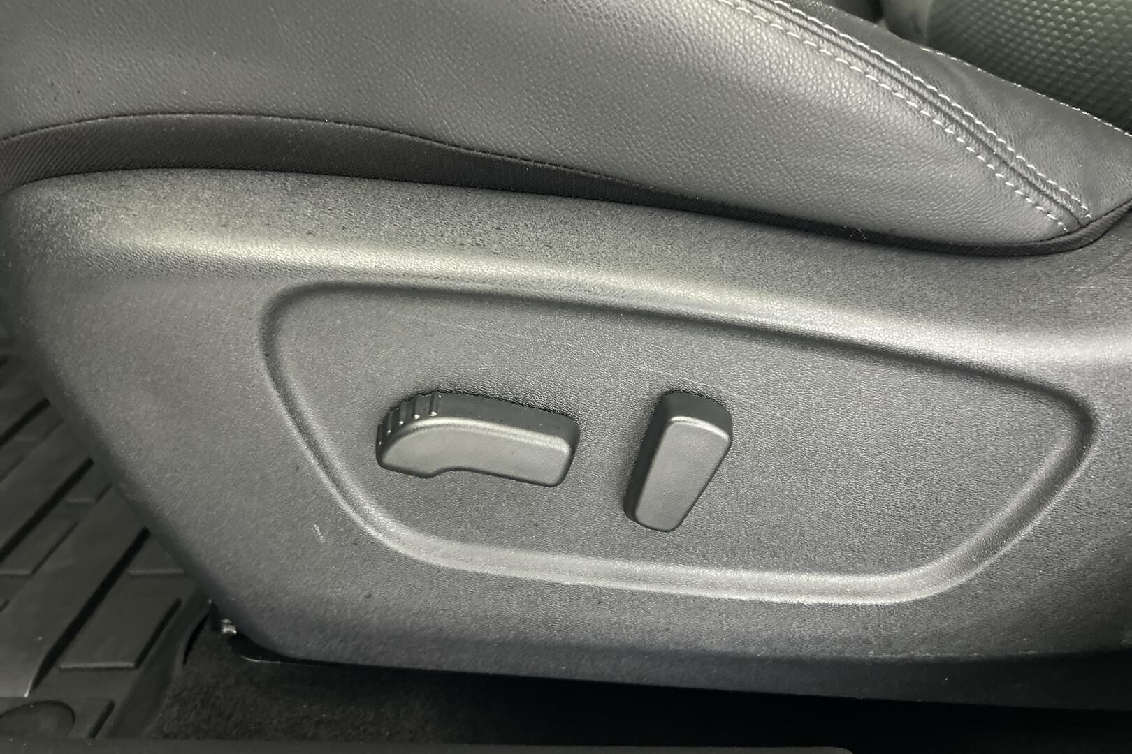 Nissan Qashqai iso kuva 13