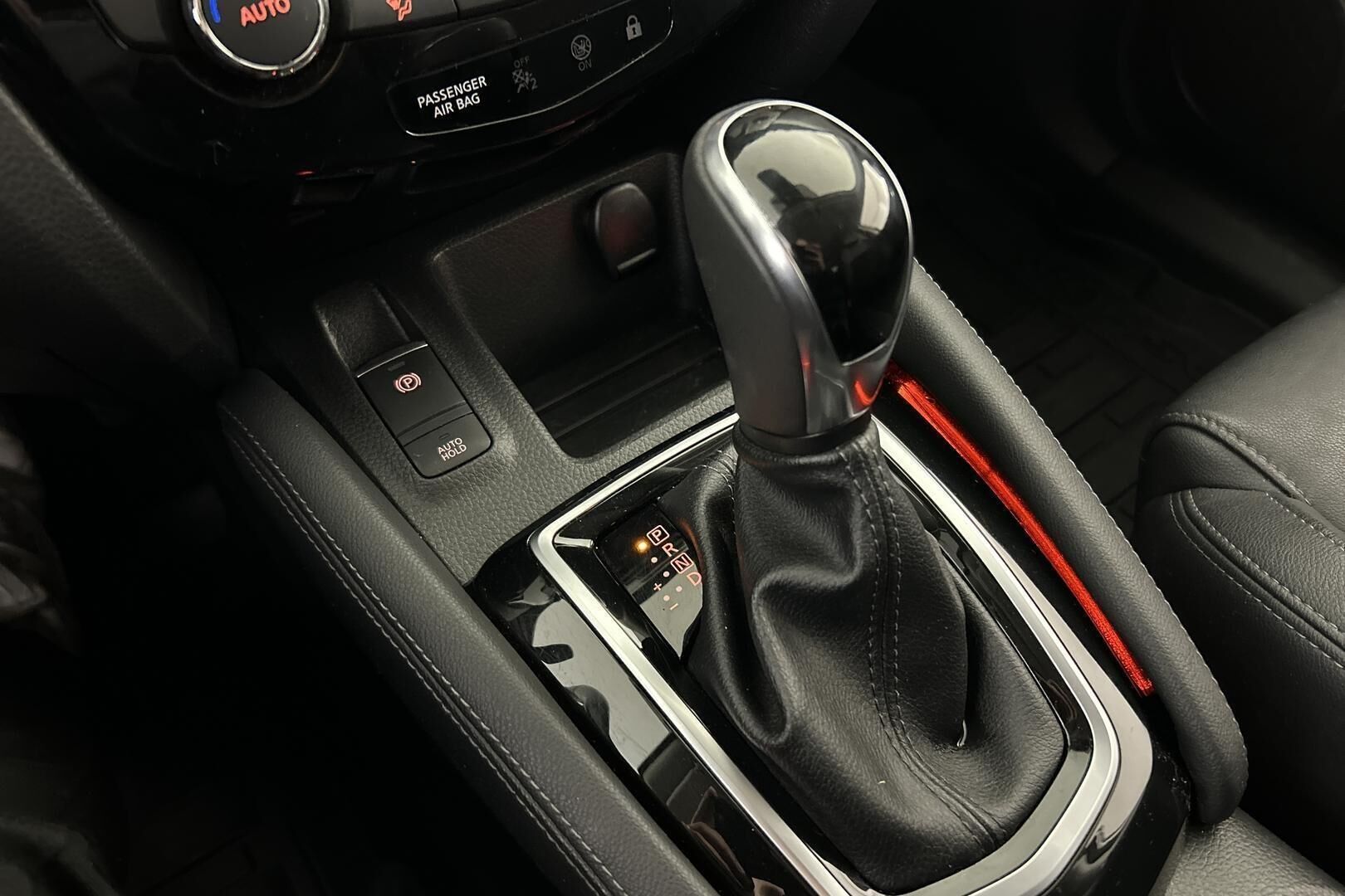 Nissan Qashqai iso kuva 28