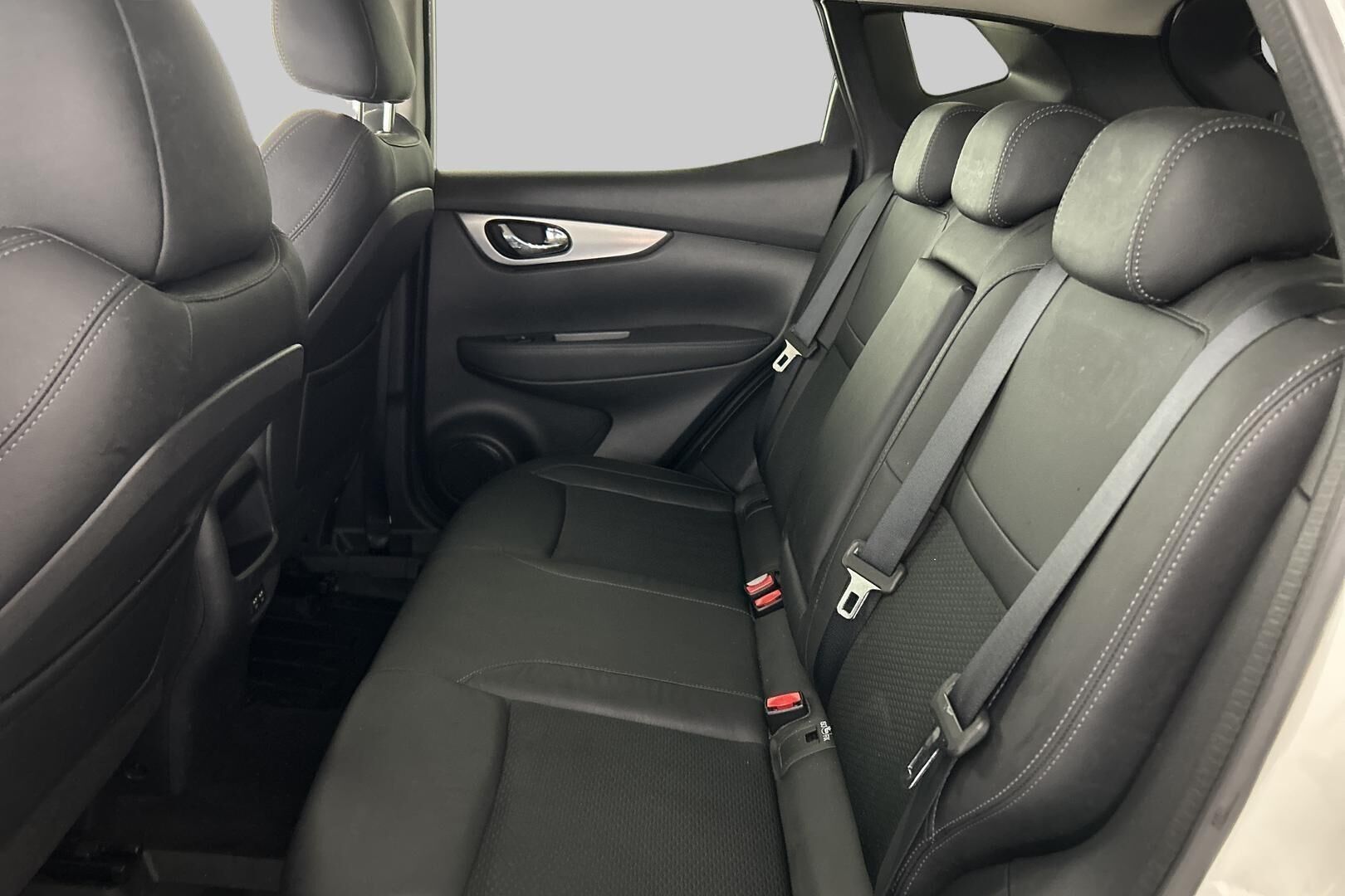 Nissan Qashqai iso kuva 9