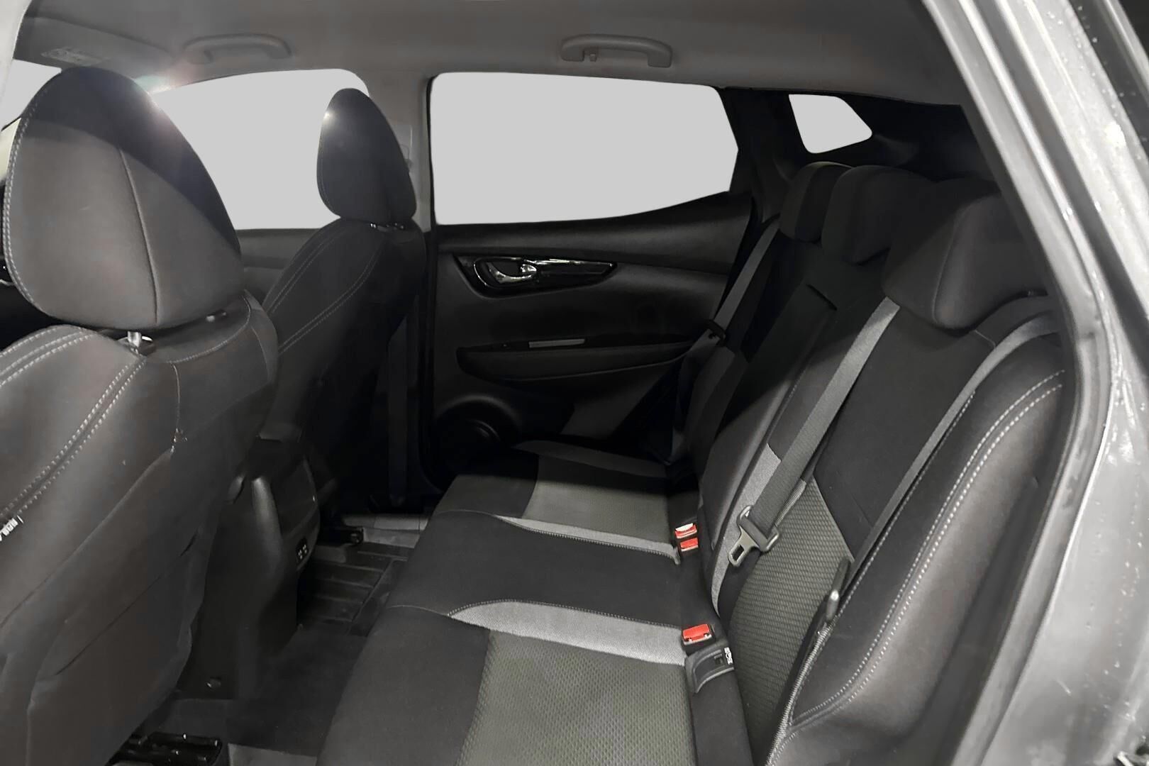 Nissan Qashqai iso kuva 10