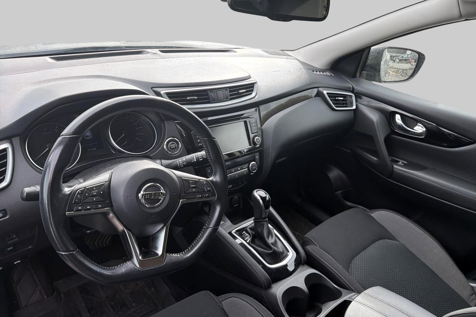Nissan Qashqai iso kuva 2