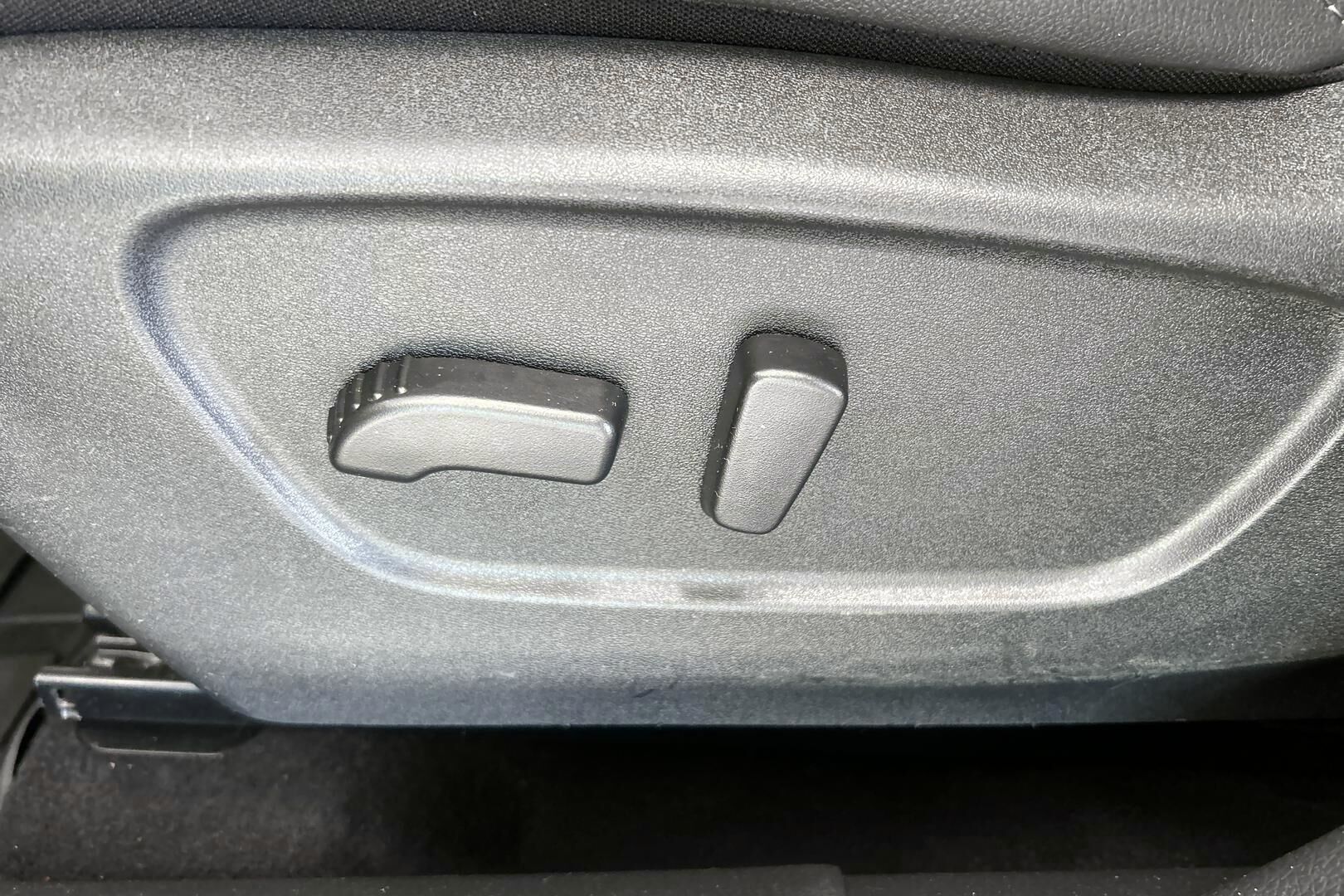 Nissan Qashqai iso kuva 15