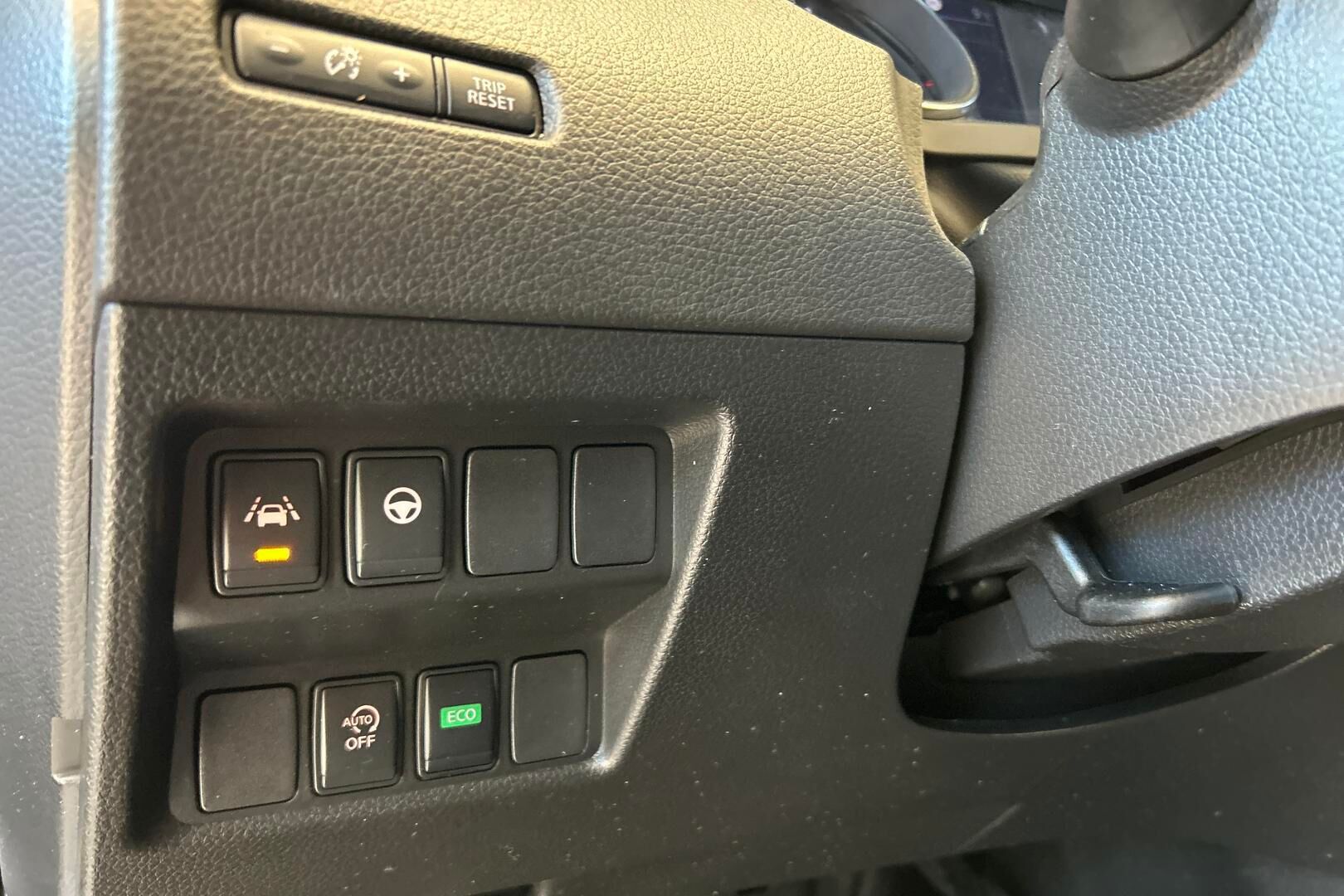 Nissan Qashqai iso kuva 16