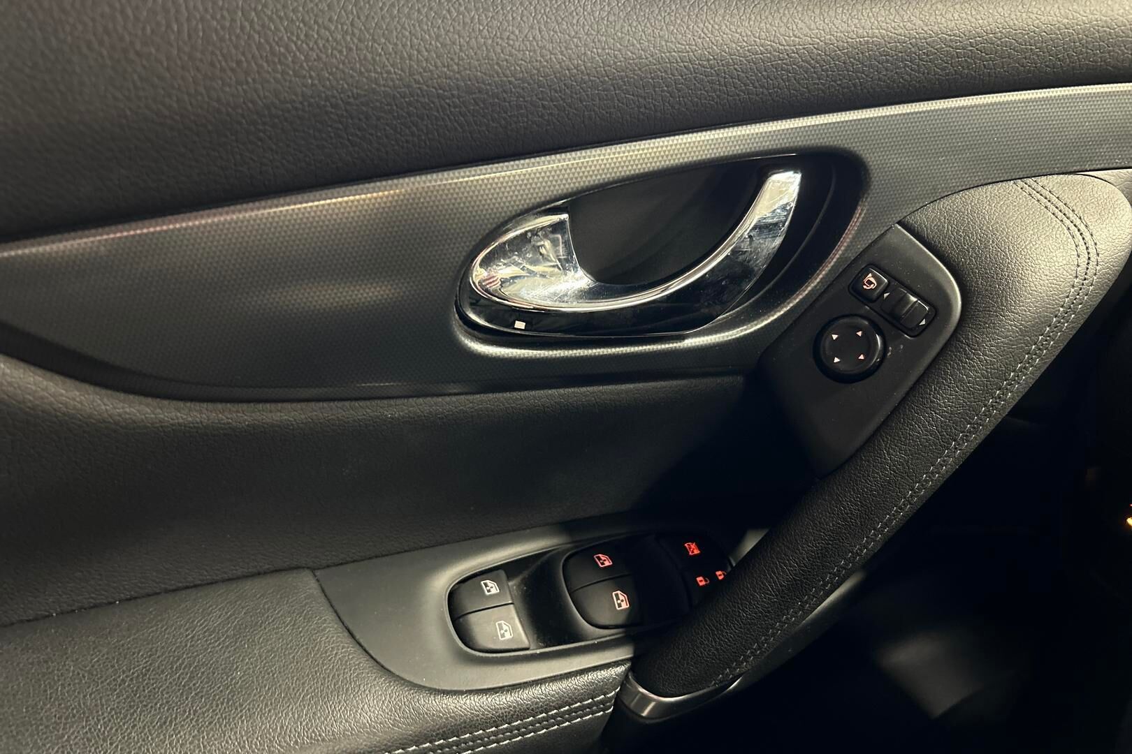 Nissan Qashqai iso kuva 23