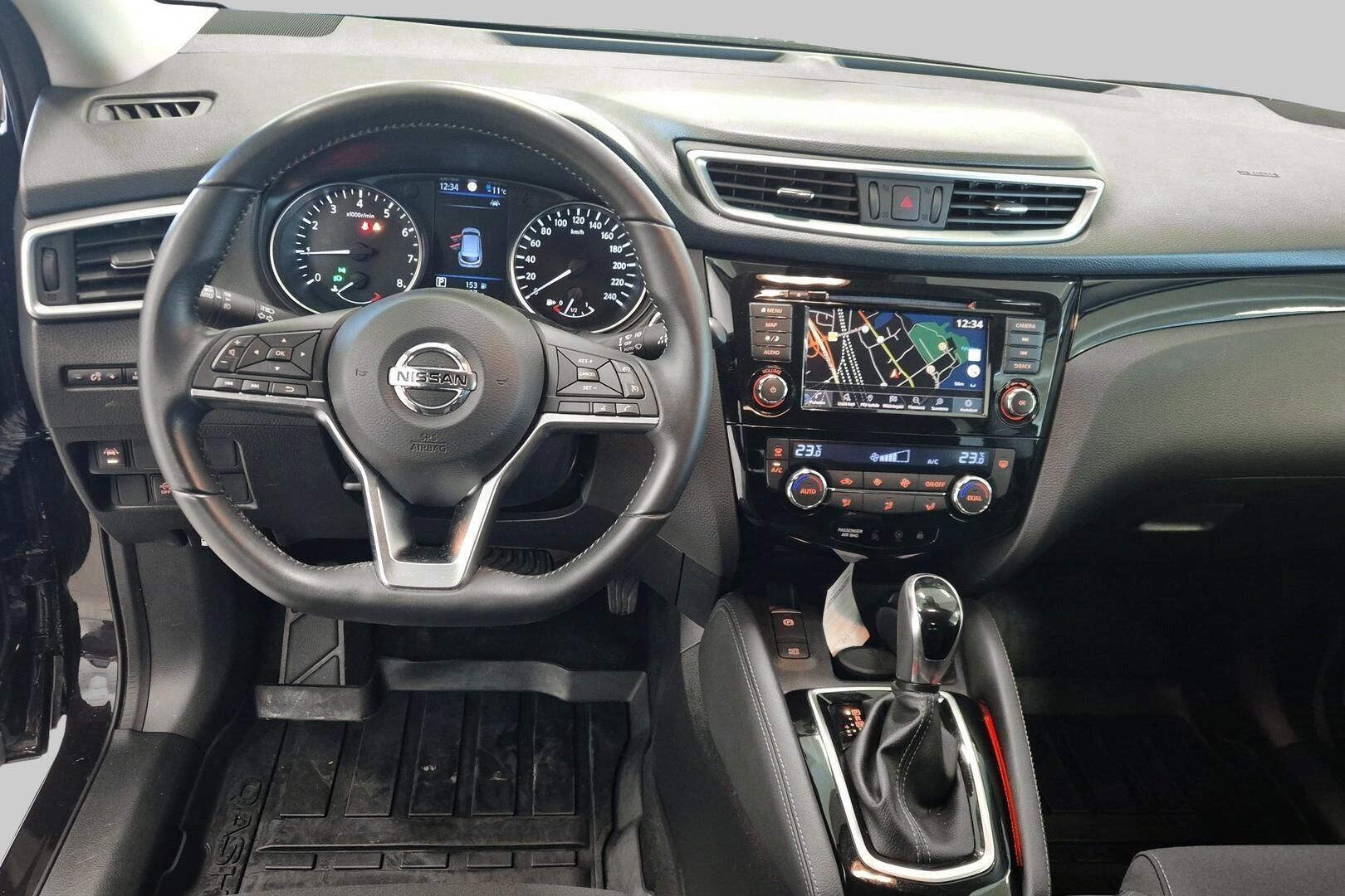 Nissan Qashqai iso kuva 11