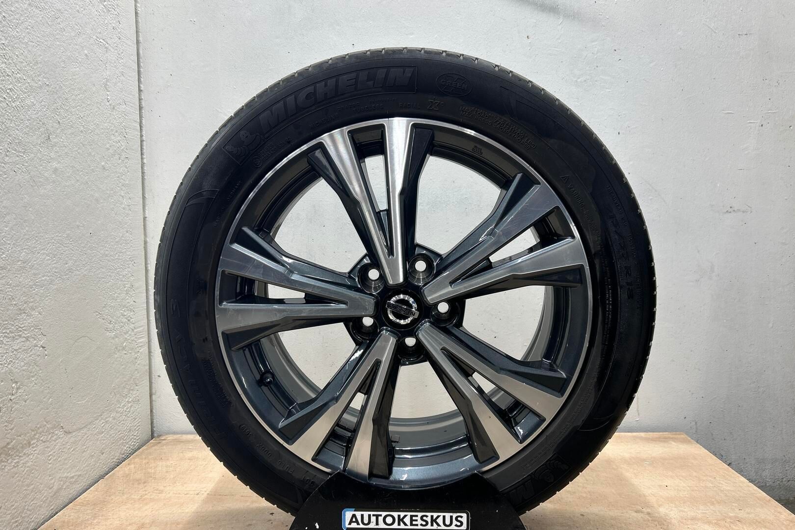 Nissan Qashqai iso kuva 11