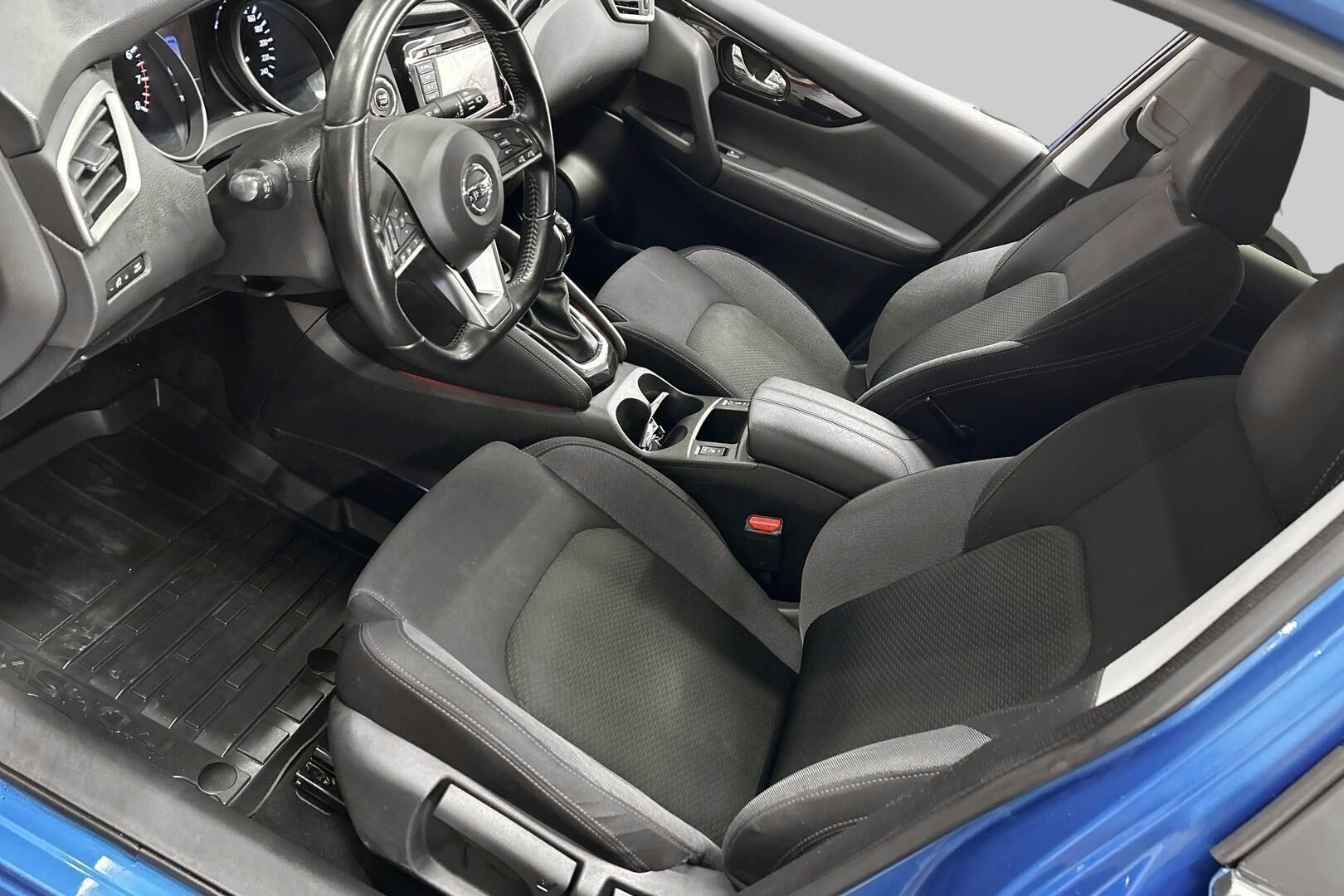 Nissan Qashqai iso kuva 7