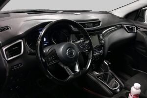 Nissan Qashqai esikatselu 1
