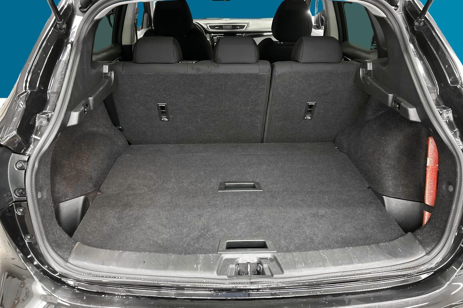 Nissan Qashqai iso kuva 10