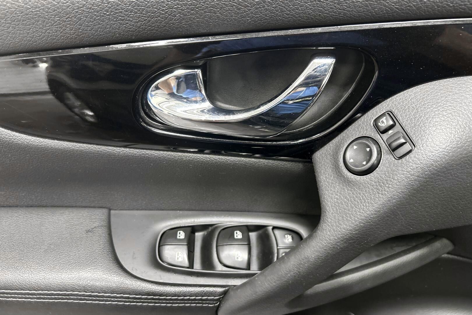 Nissan Qashqai iso kuva 19