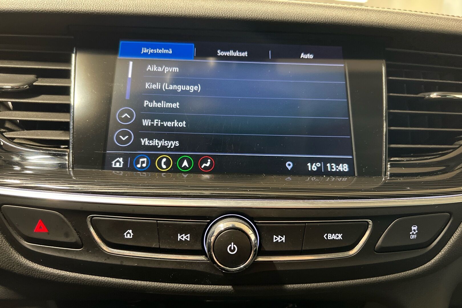 Opel Insignia iso kuva 12