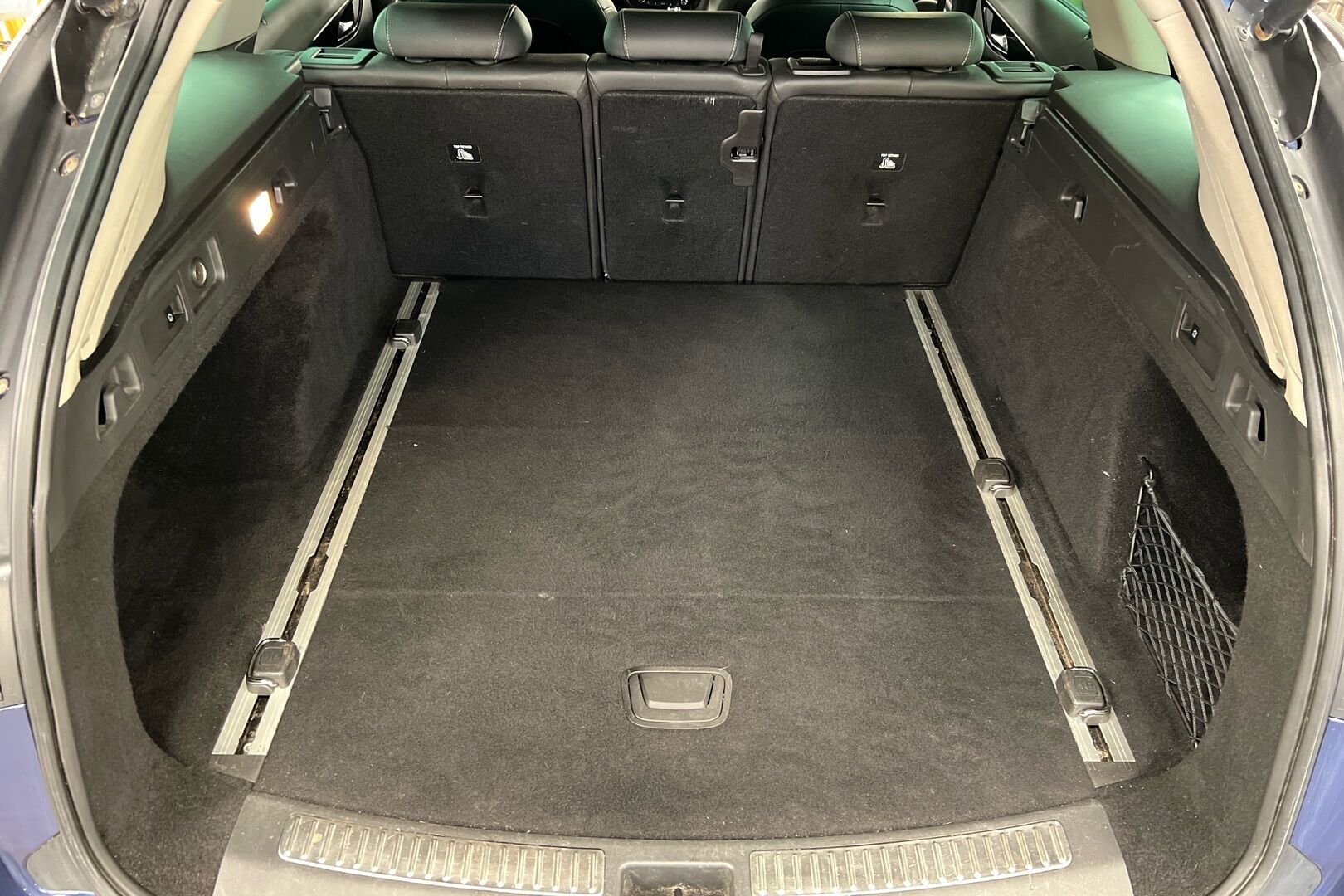 Opel Insignia iso kuva 9