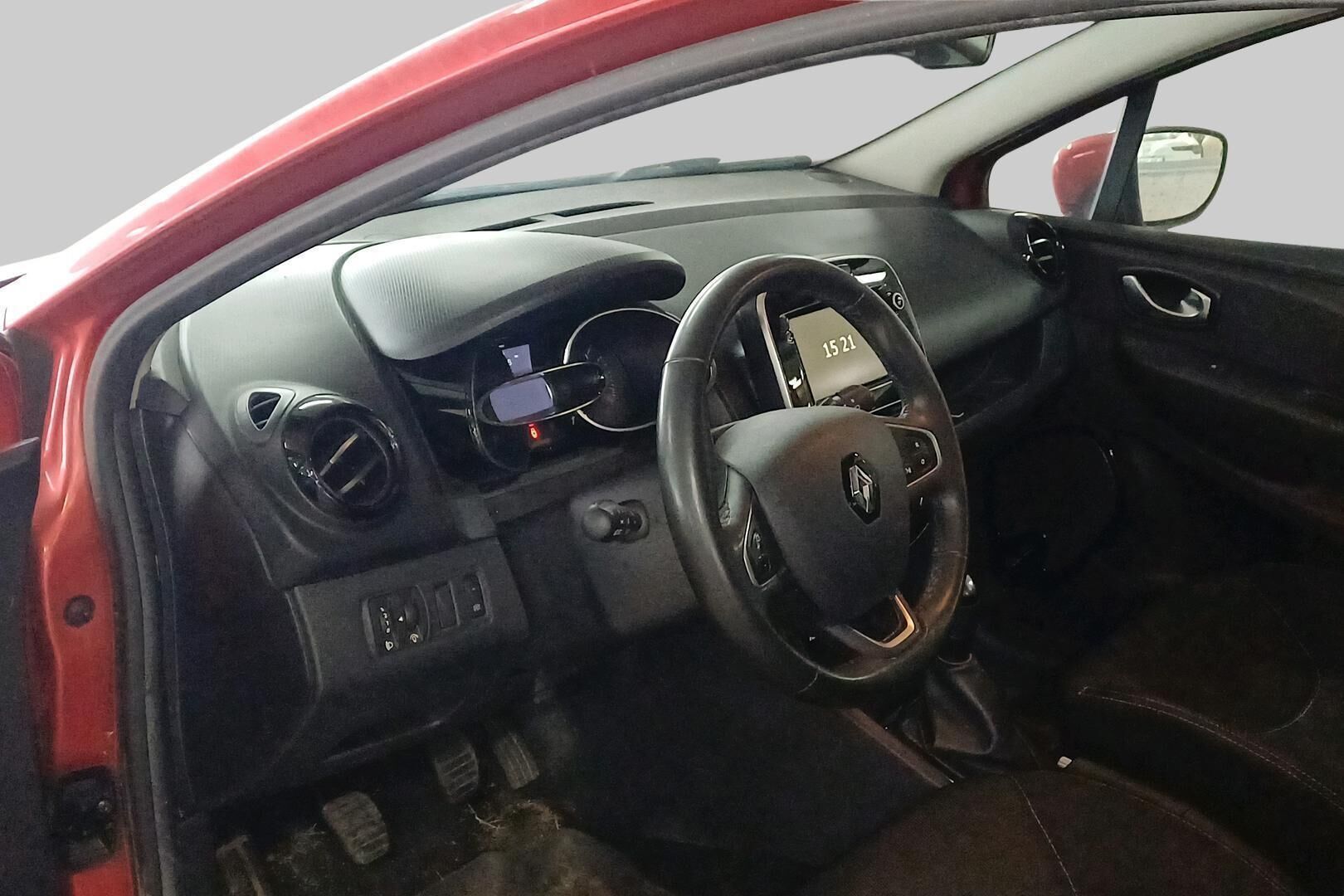 Renault Clio iso kuva 2