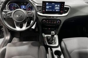 Kia Ceed esikatselu 10