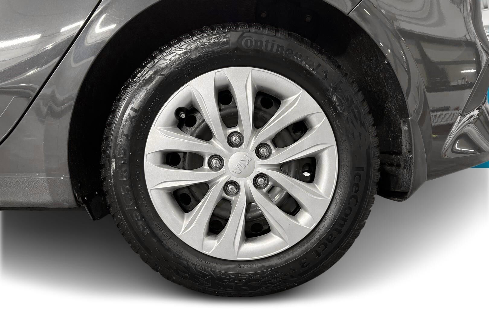 Kia Ceed iso kuva 14