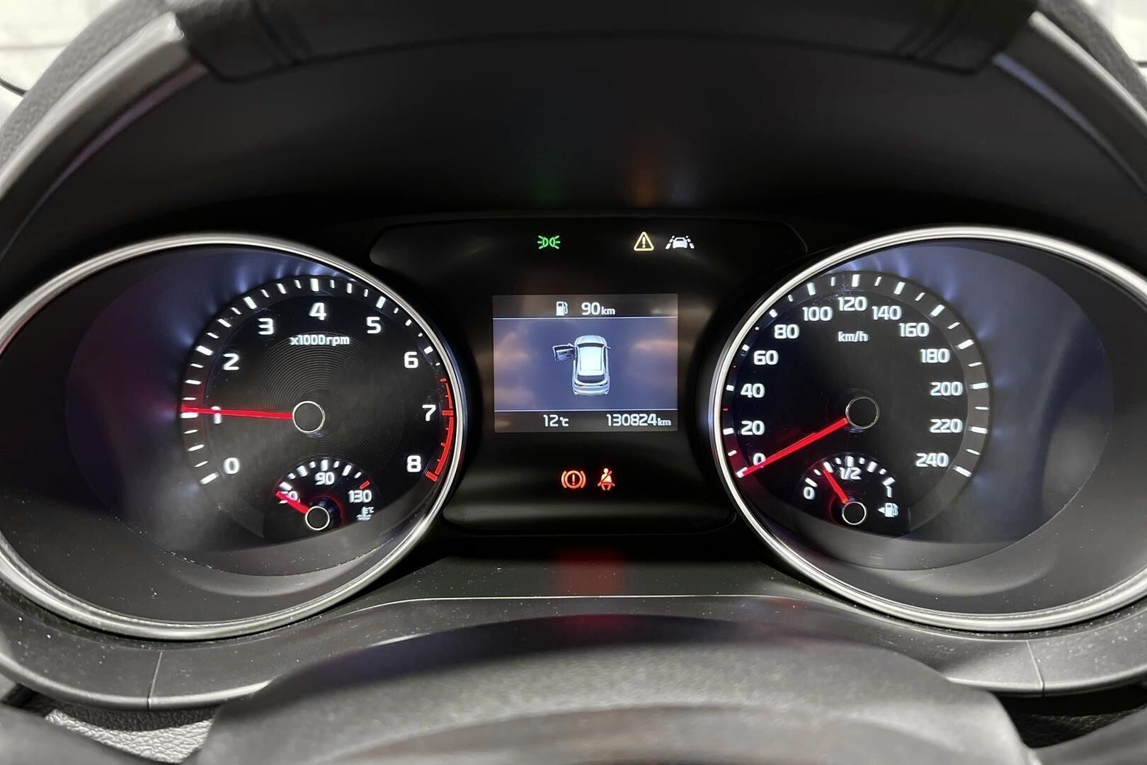 Kia Ceed iso kuva 16