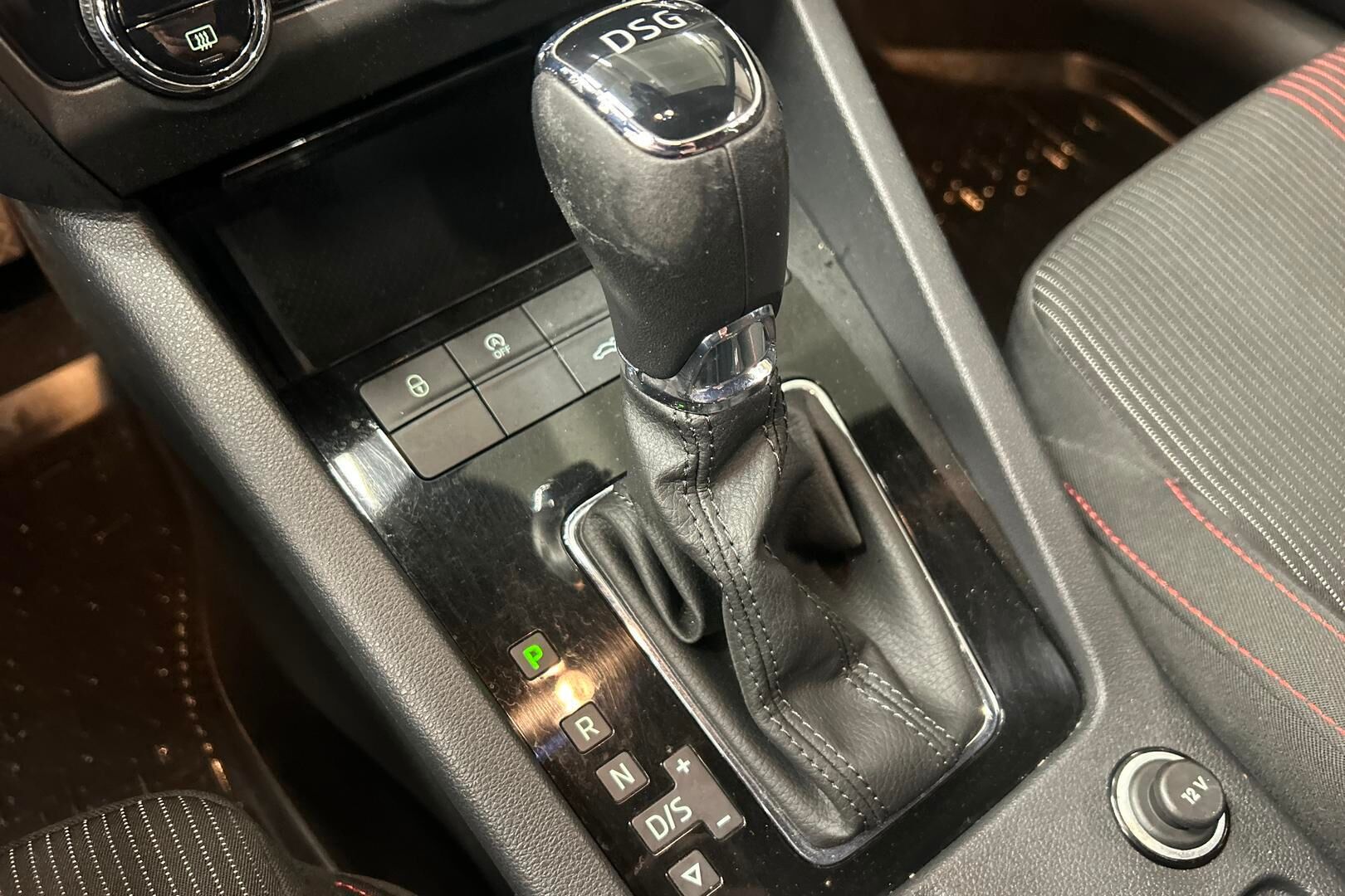 Skoda Octavia iso kuva 21