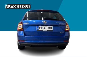 Skoda Octavia esikatselu 10