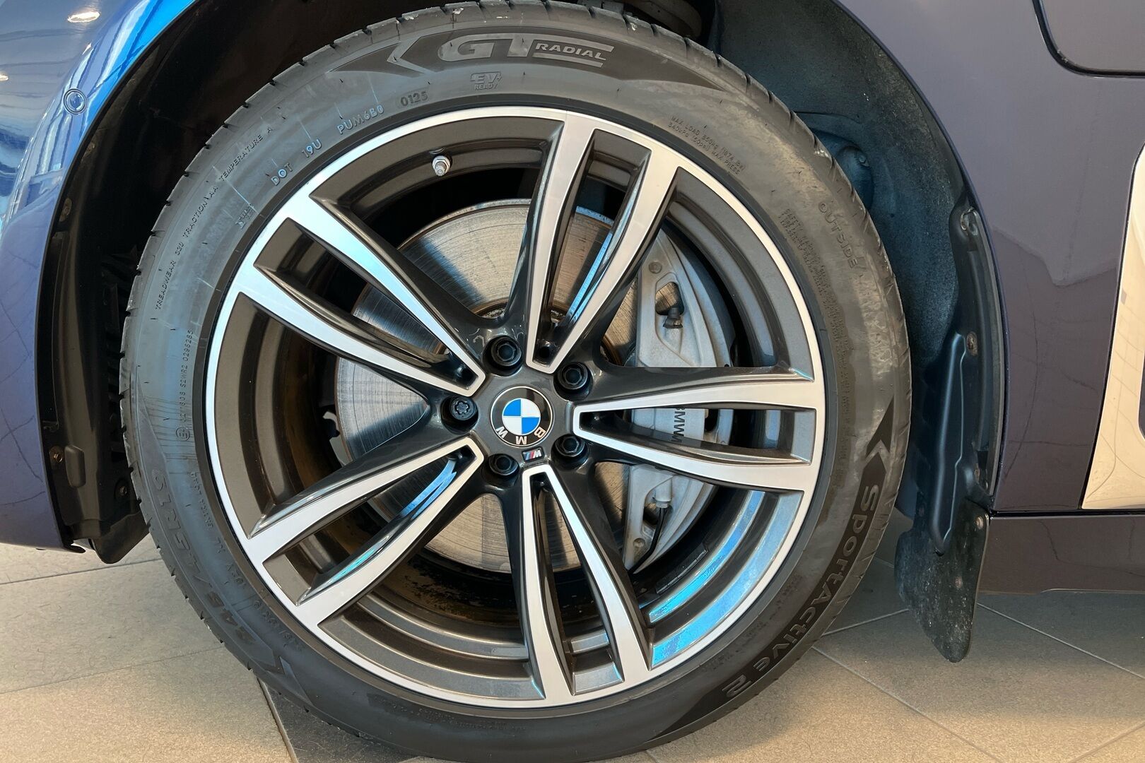 BMW 7-sarja iso kuva 10