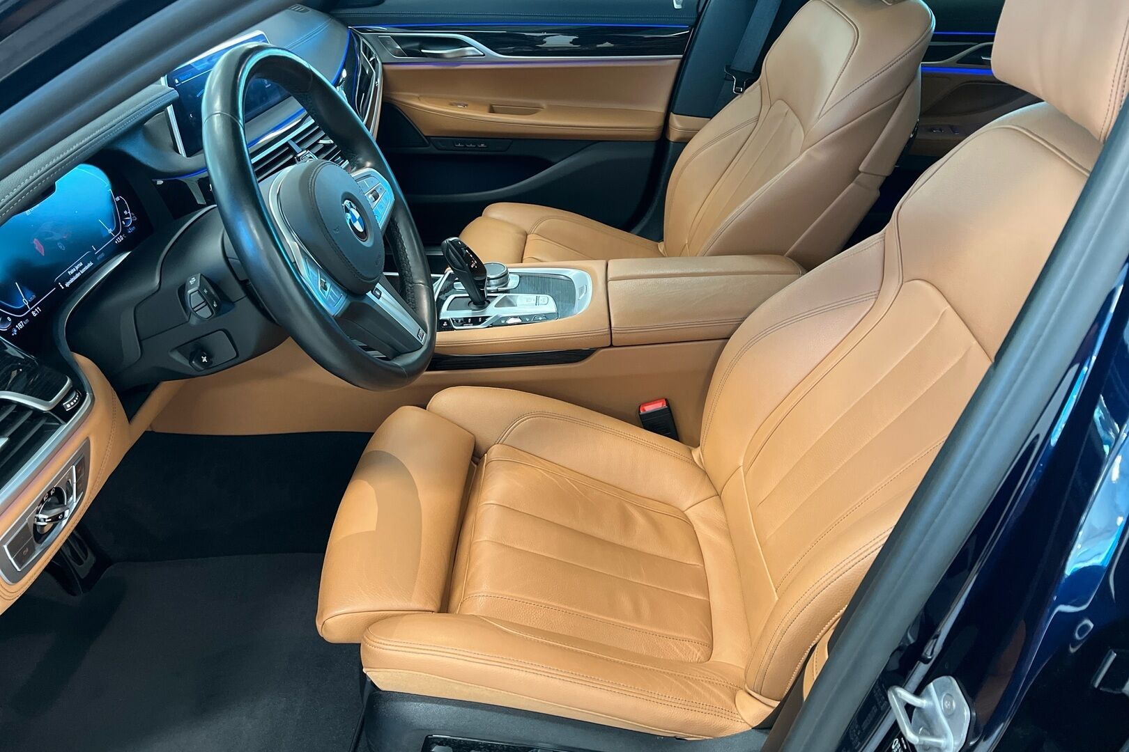 BMW 7-sarja iso kuva 7