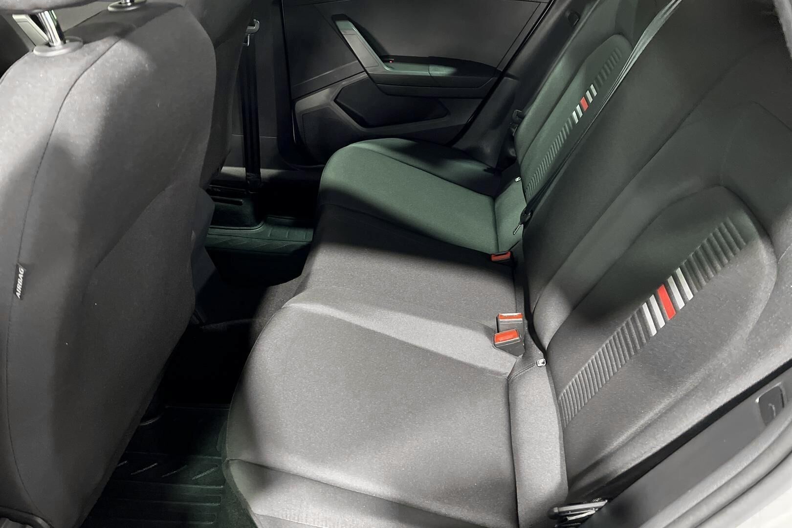 Seat Ibiza iso kuva 10