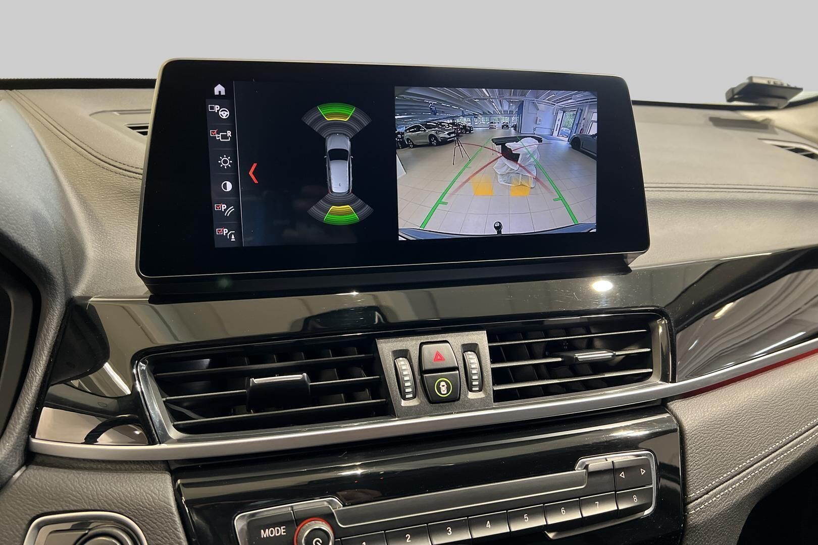 BMW X1 iso kuva 17