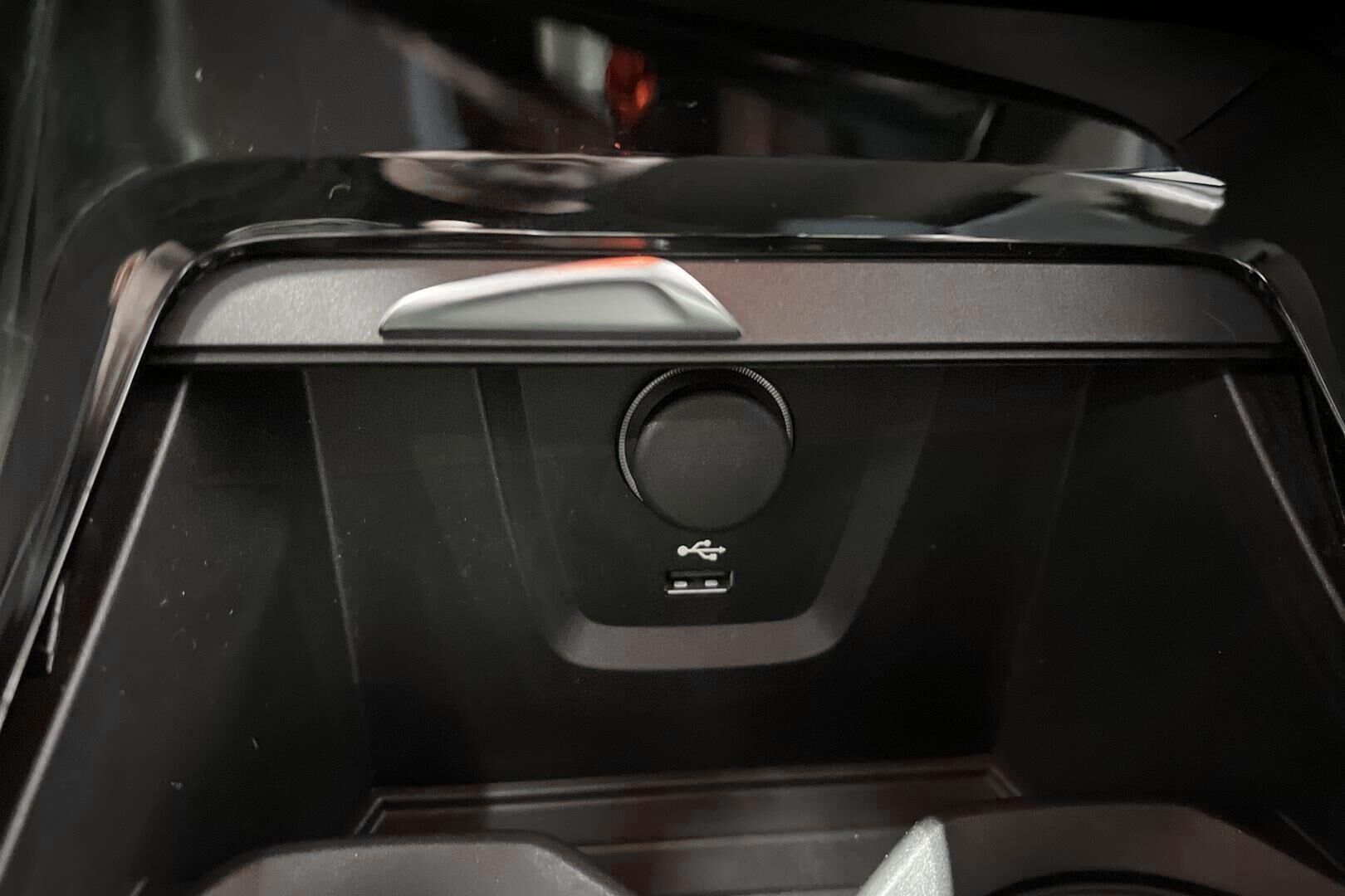 BMW X1 iso kuva 21