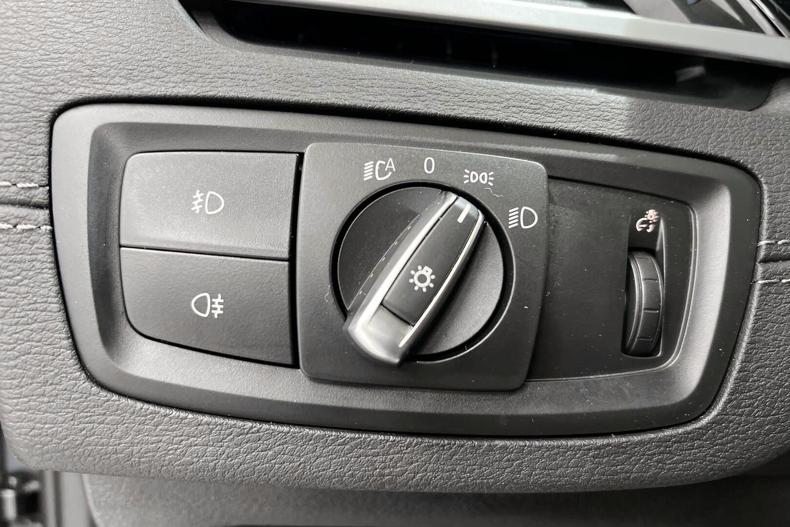 BMW X1 iso kuva 25
