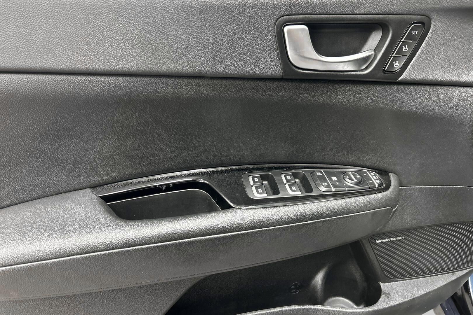 Kia Optima iso kuva 20