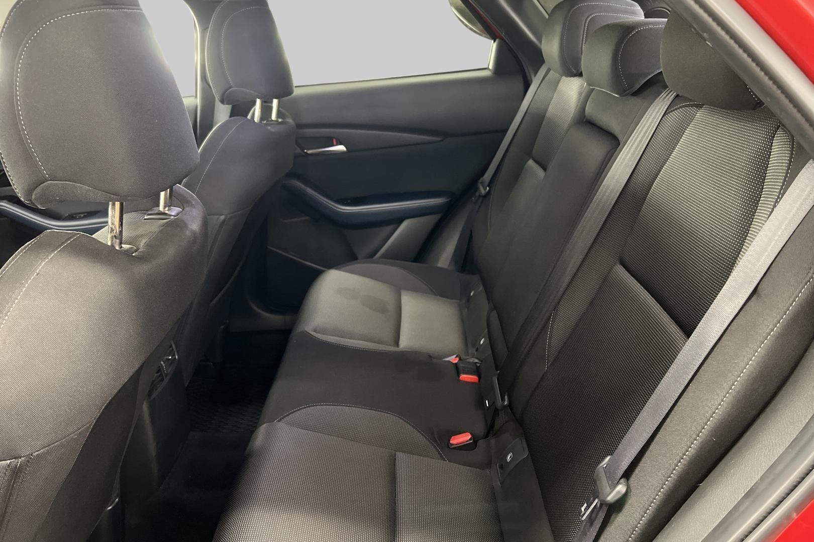 Mazda CX-30 iso kuva 10