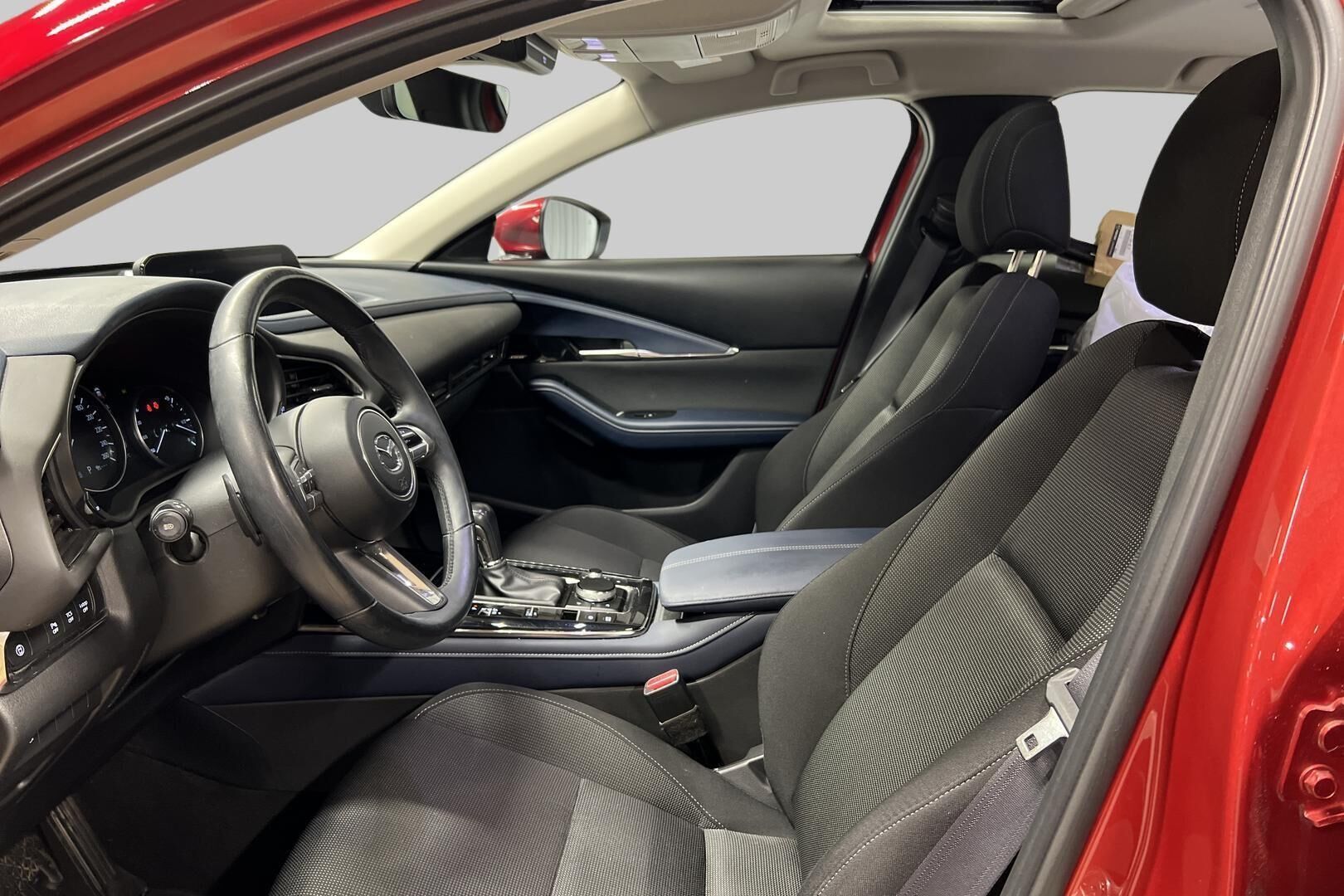 Mazda CX-30 iso kuva 9