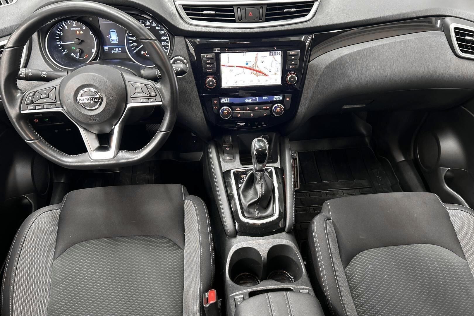 Nissan Qashqai iso kuva 11