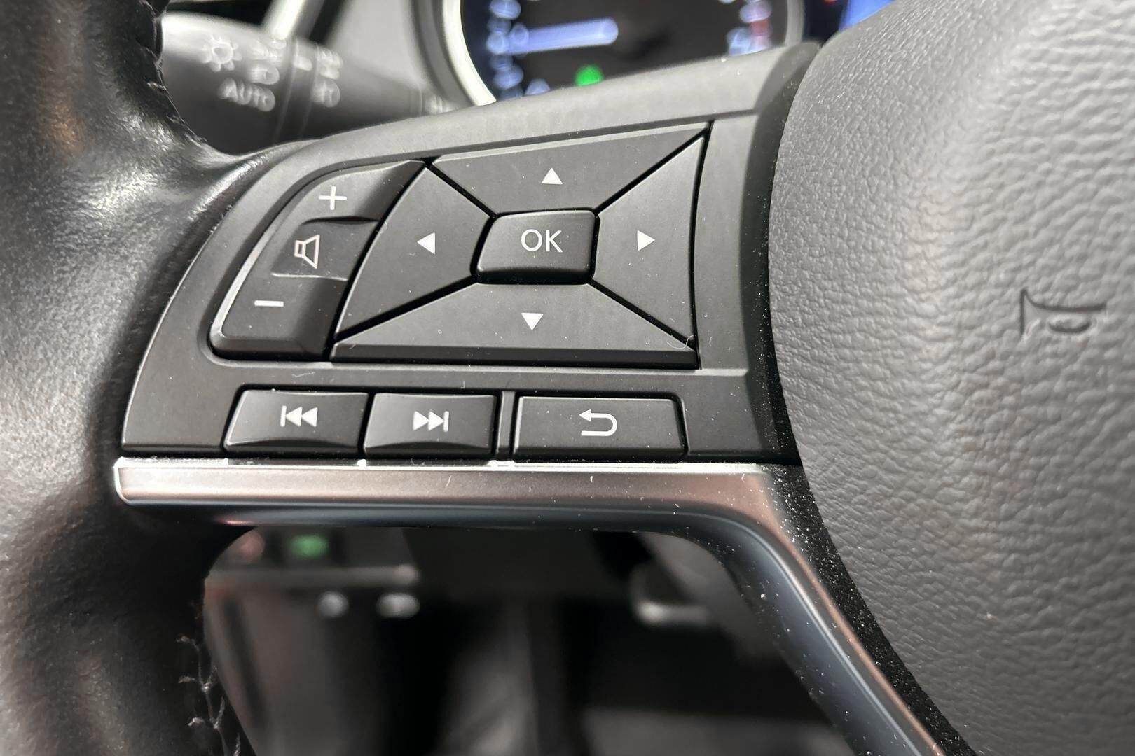 Nissan Qashqai iso kuva 15