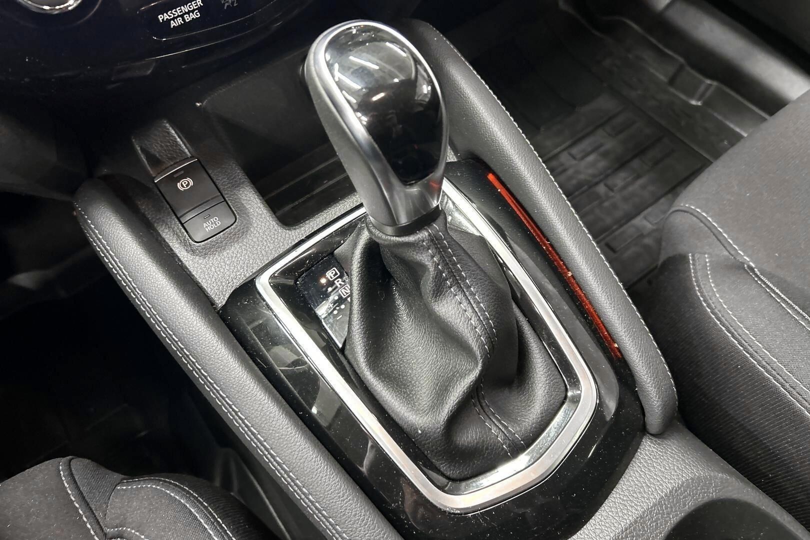 Nissan Qashqai iso kuva 21