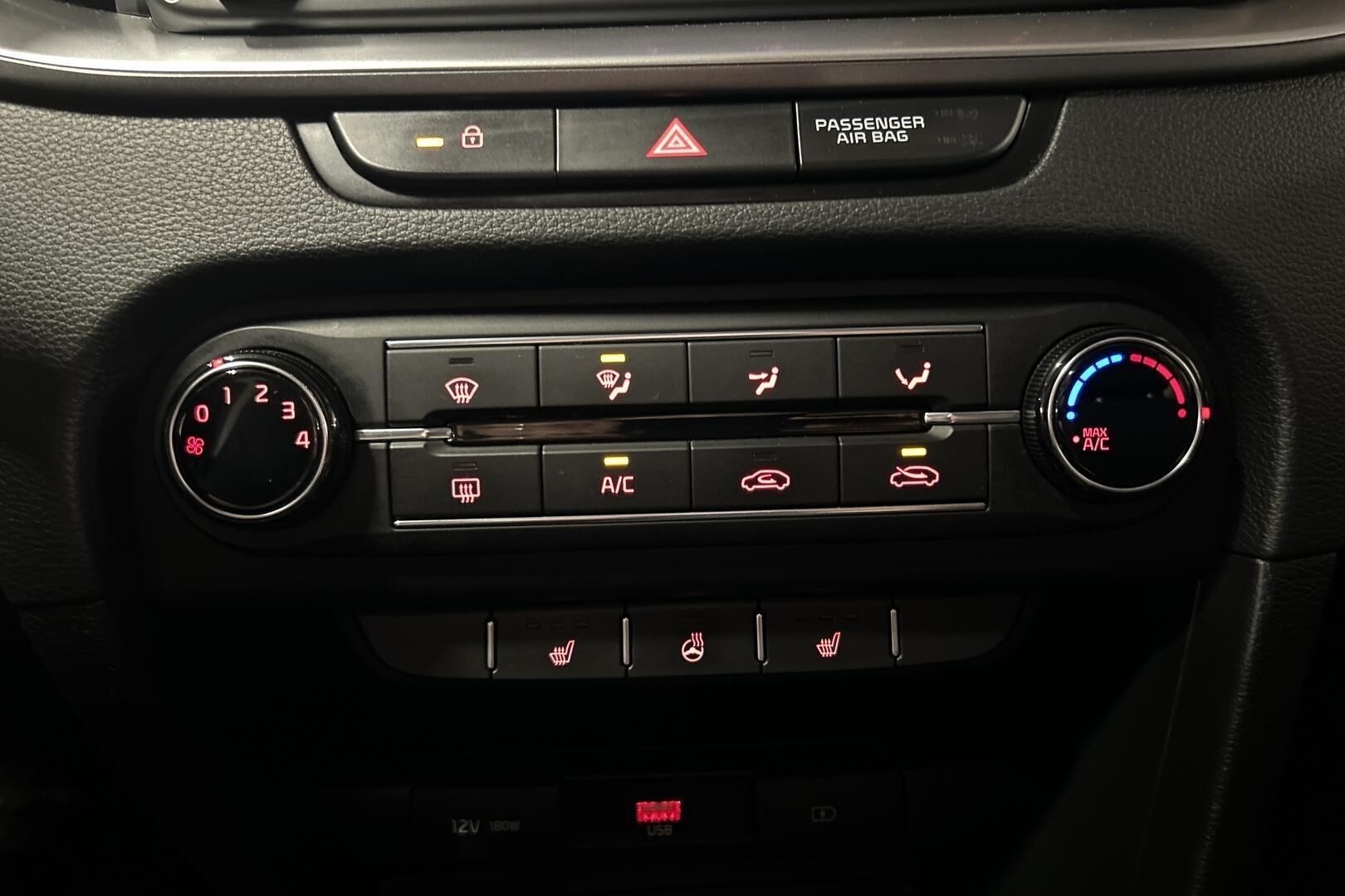 Kia XCeed iso kuva 24