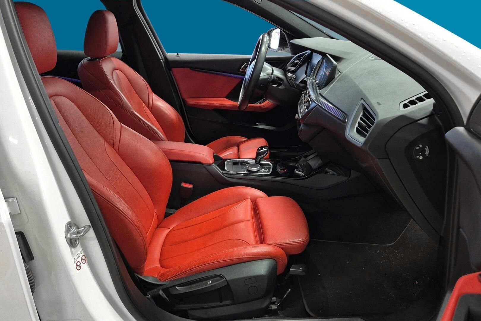 BMW 1-SARJA iso kuva 4