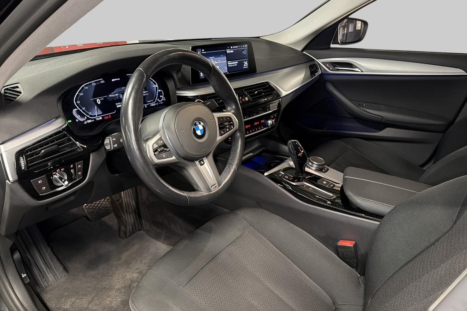 BMW 5-sarja iso kuva 8