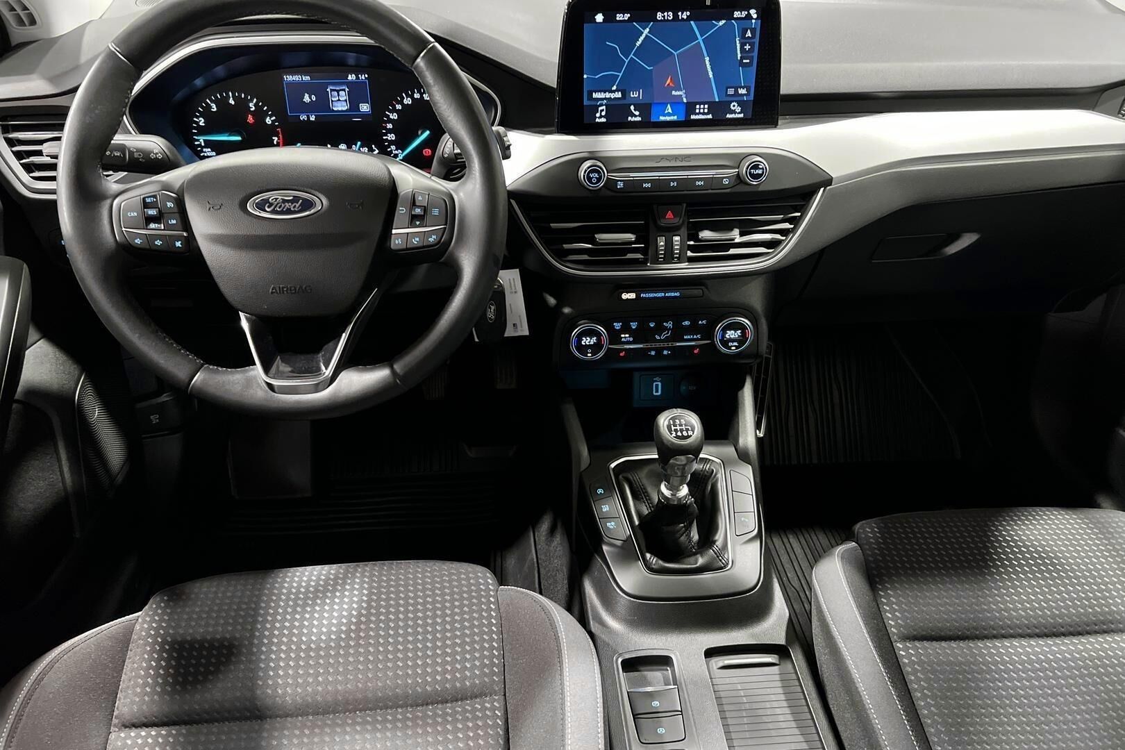 Ford Focus iso kuva 11