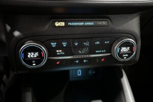 Ford Focus esikatselu 17