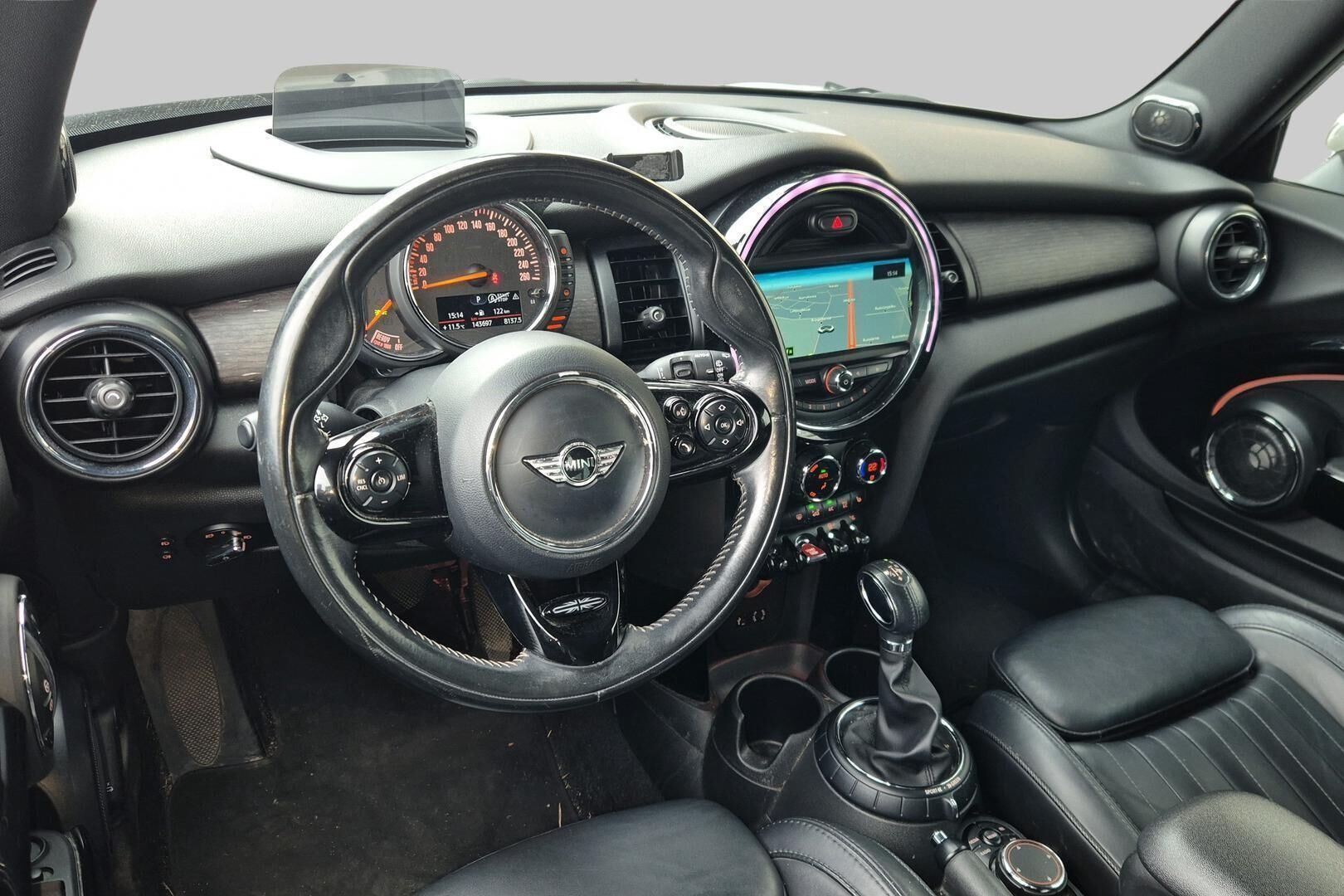 Mini Cooper S iso kuva 2