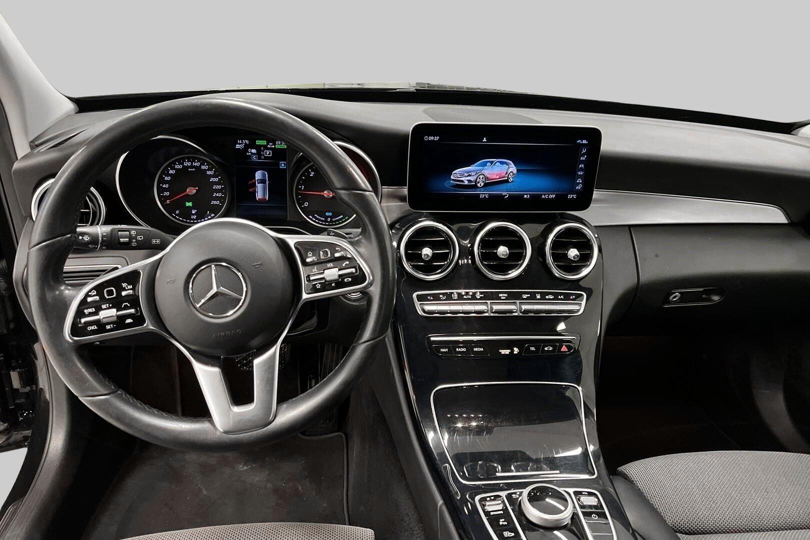 Mercedes-Benz C iso kuva 8