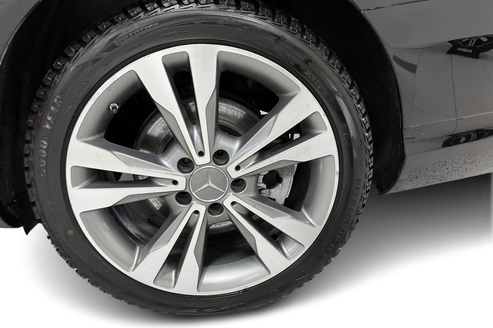 Mercedes-Benz C iso kuva 10