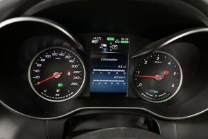 Mercedes-Benz C esikatselu 11