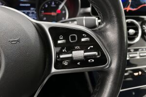 Mercedes-Benz C esikatselu 13