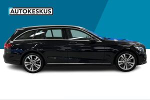 Mercedes-Benz C esikatselu 20